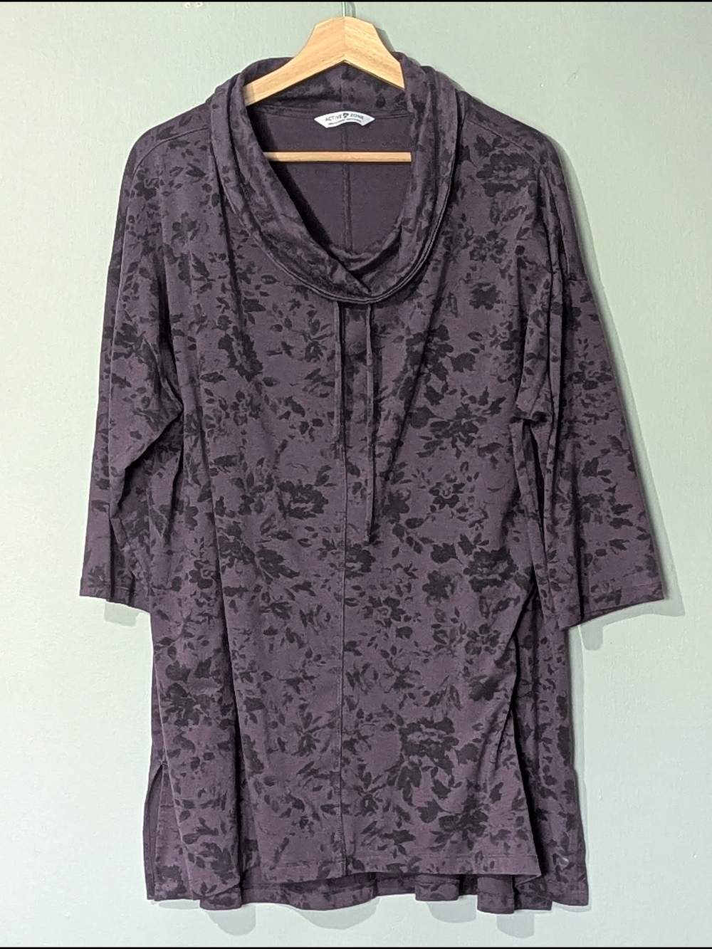 Penningtons Active Zone Purple Cowl Neck Floral Tunic Witchy Gothic Lagenlook
